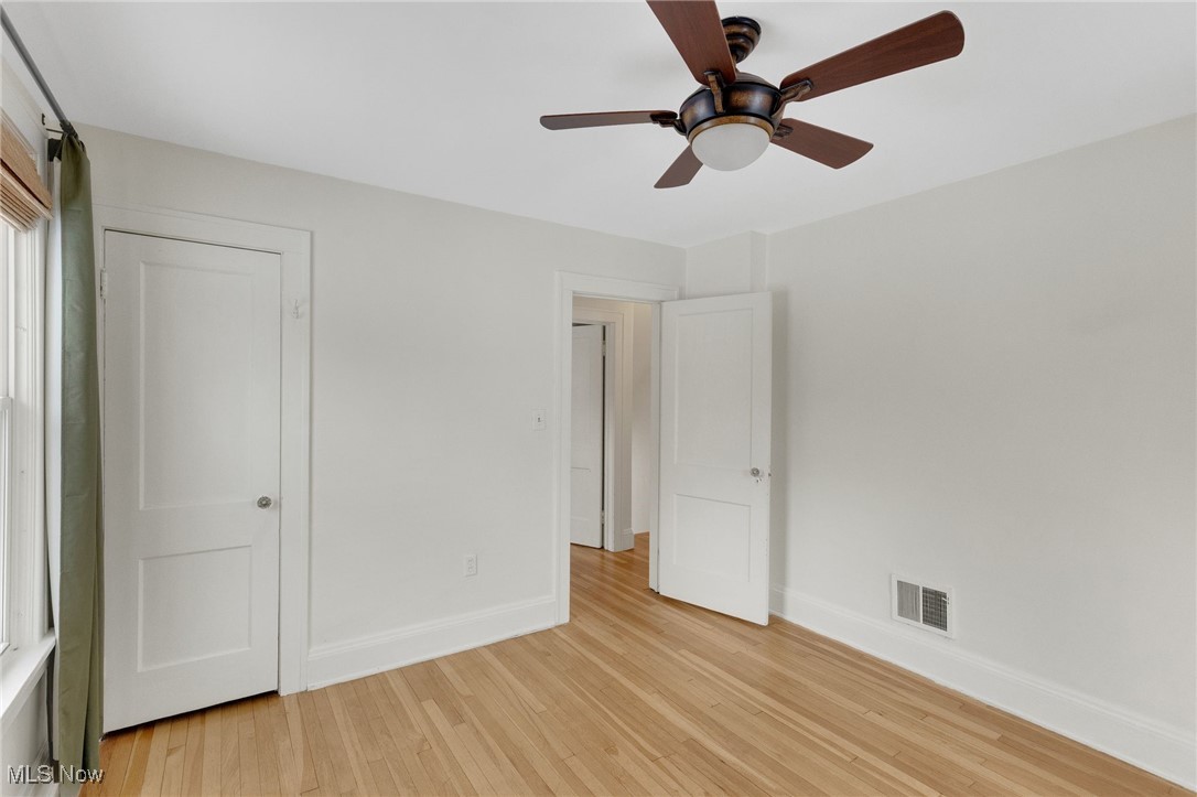 2542 Queenston Road Cleveland, OH 44118 - Photo 21 of 36 2nd floor - Bedroom #1