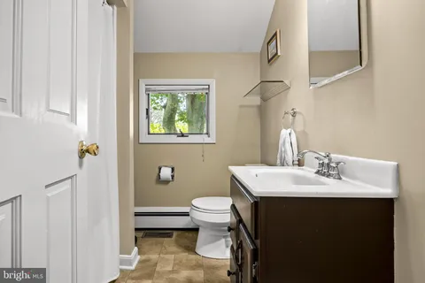 $500,000 | 625 Delanco Road, Edgewater Park, NJ 08010