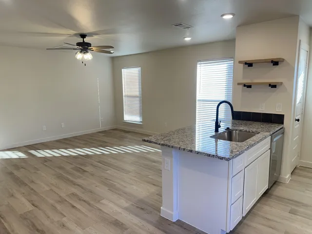 $1,550 | 517 East 23rd Street, Wolfforth, TX 79382