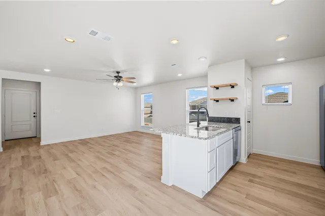 $1,550 | 517 East 23rd Street, Wolfforth, TX 79382