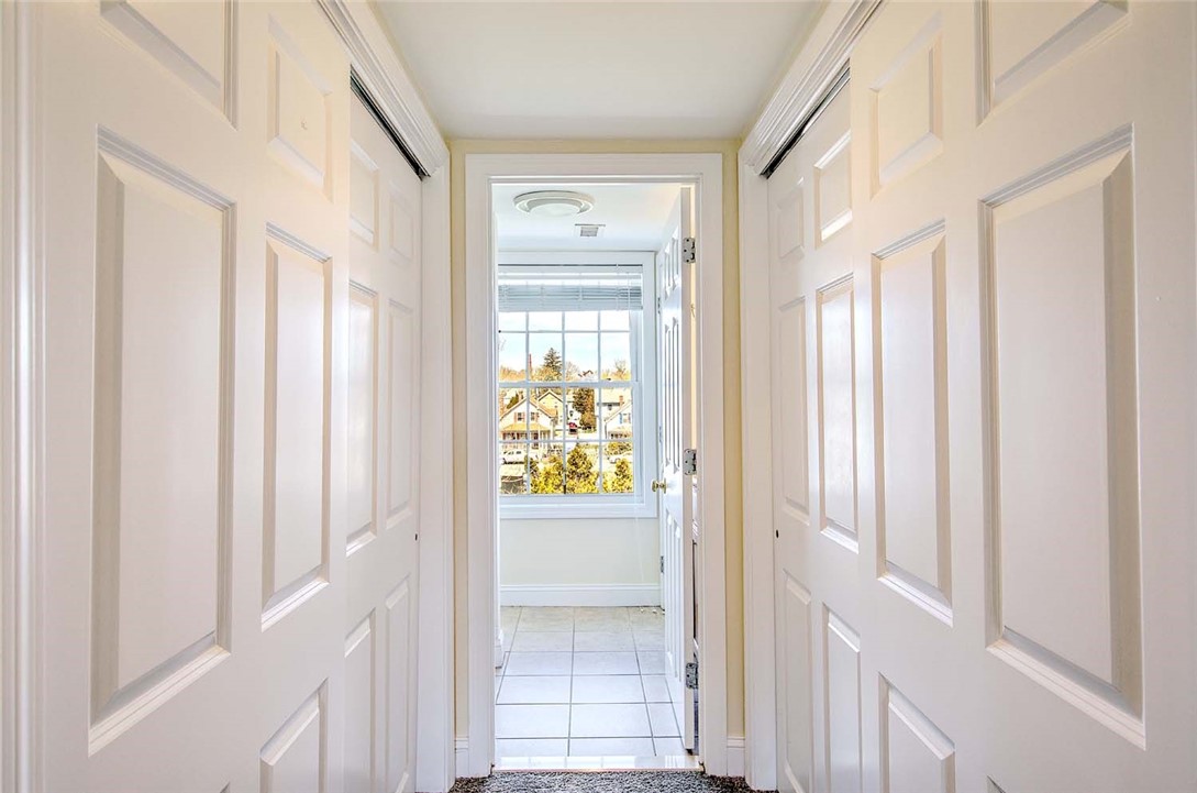 31 Garfield Avenue Bristol, RI 02809 - Photo 28 of 33 2nd floor