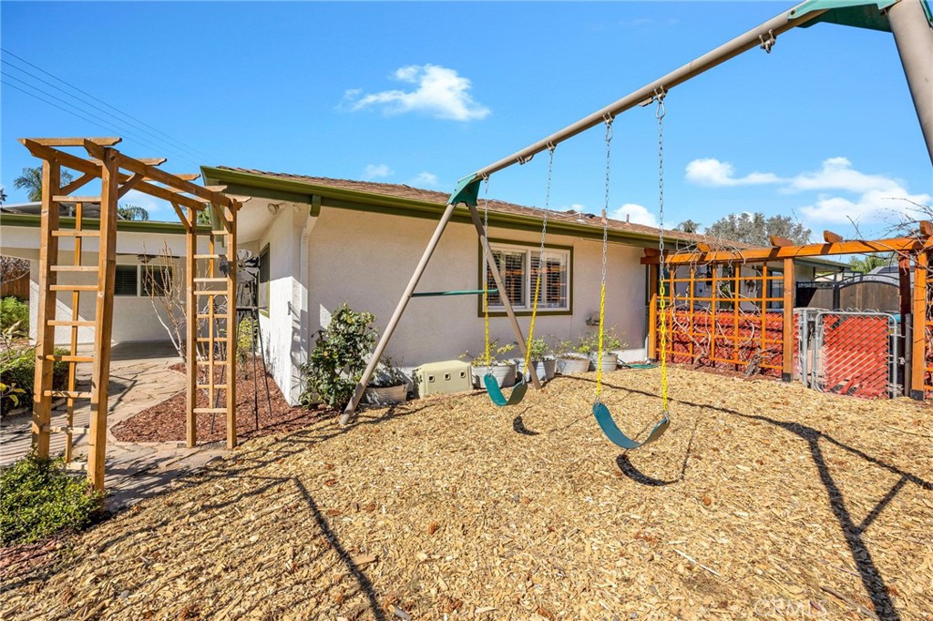 26655 Del Rosa Drive Hemet, CA 92544 - Photo 44 of 57 a view of a house with backyard and sitting area