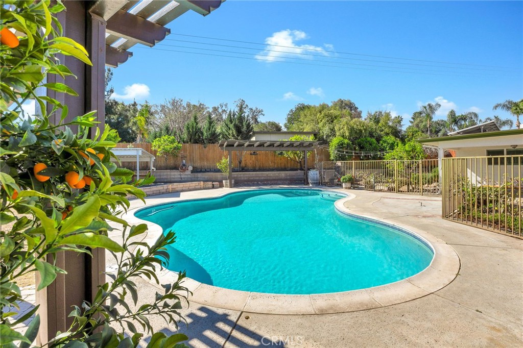26655 Del Rosa Drive Hemet, CA 92544 - Photo 45 of 57 a view of a swimming pool with an outdoor seating