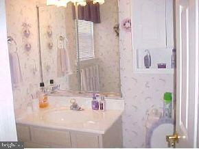 84 Oxycocus Road Manahawkin, NJ 08050 - Photo 5 of 7 Gallery Image 5