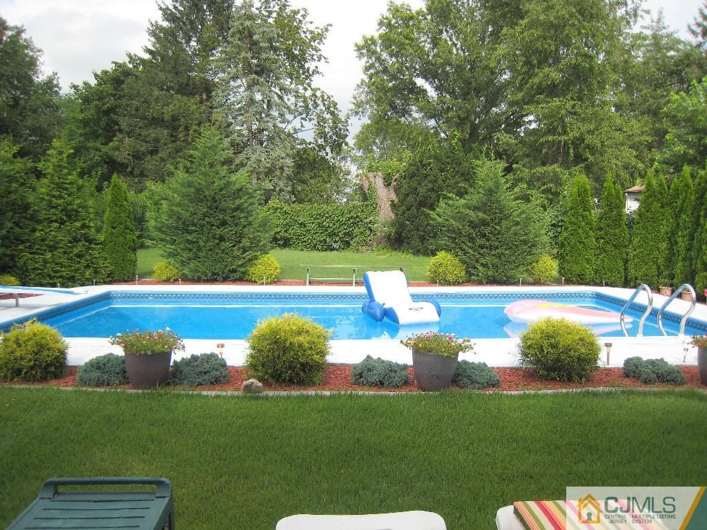 3 University Road East Brunswick, NJ 08816 - Photo 3 of 25 Gallery Image 3