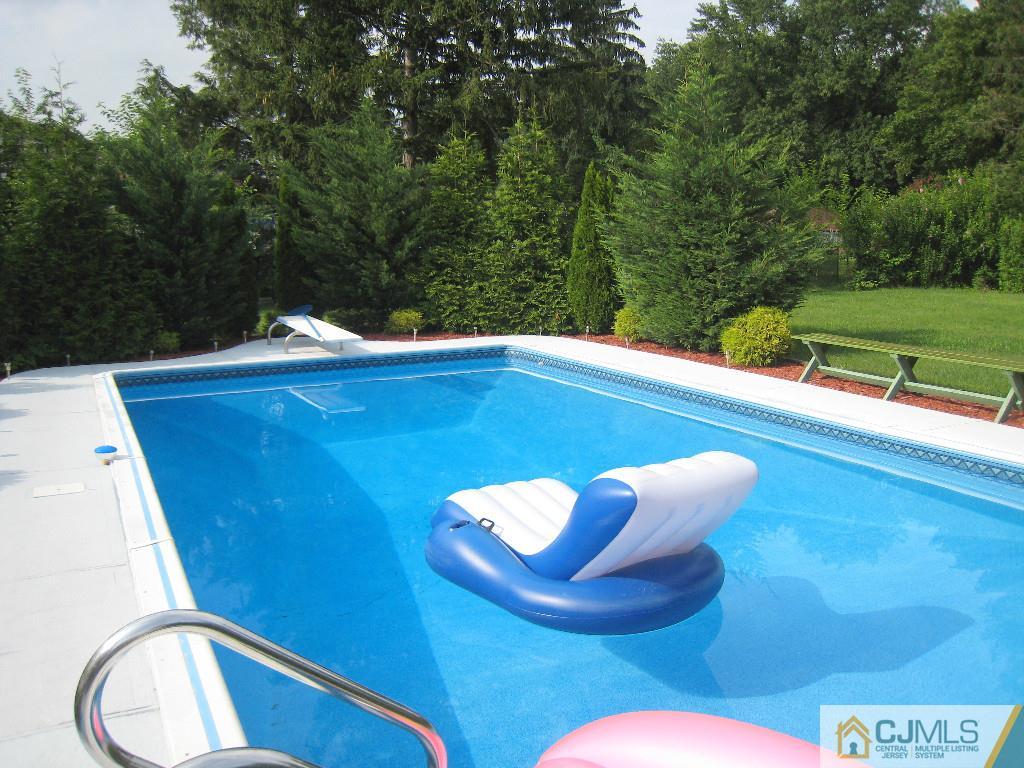 3 University Road East Brunswick, NJ 08816 - Photo 6 of 25 Gallery Image 6