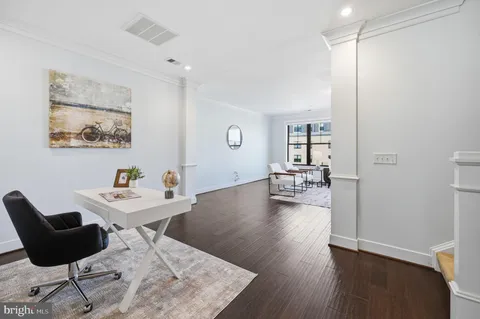 $689,000 | 43565 Michigan Square, Leesburg, VA 20176