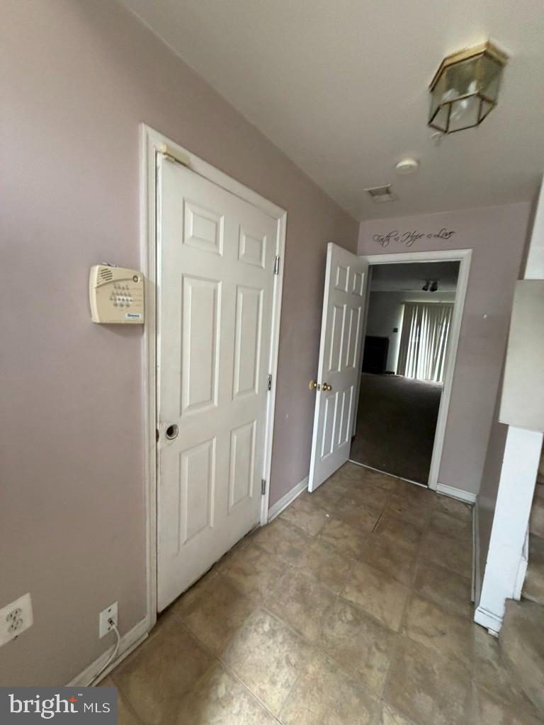 9540 Branchleigh Road Randallstown, MD 21133 - Photo 5 of 39