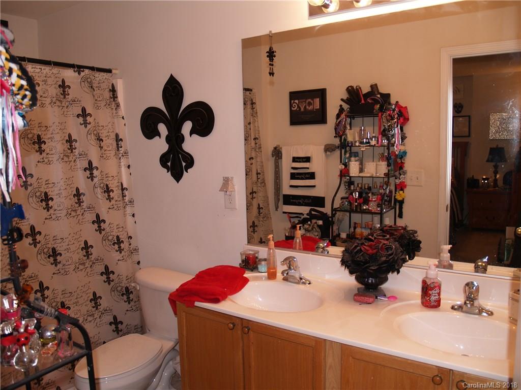 5040 Prosperity Ridge Road Charlotte, NC 28269 - Photo 16 of 19 Gallery Image 16