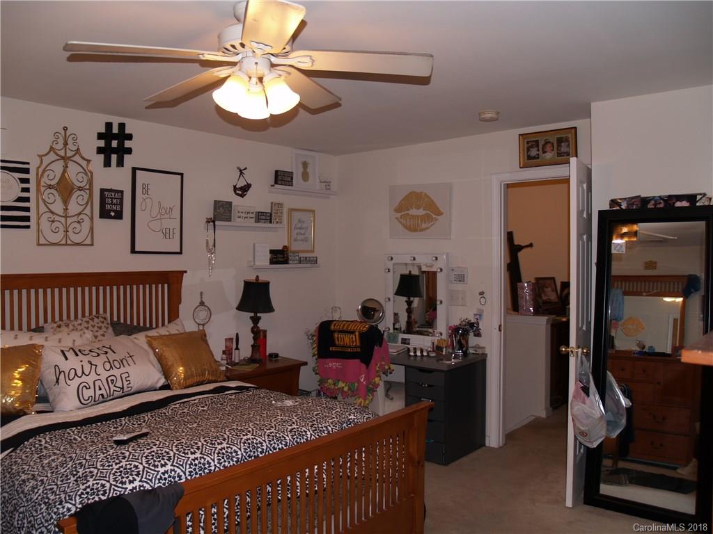 5040 Prosperity Ridge Road Charlotte, NC 28269 - Photo 17 of 19 Gallery Image 17