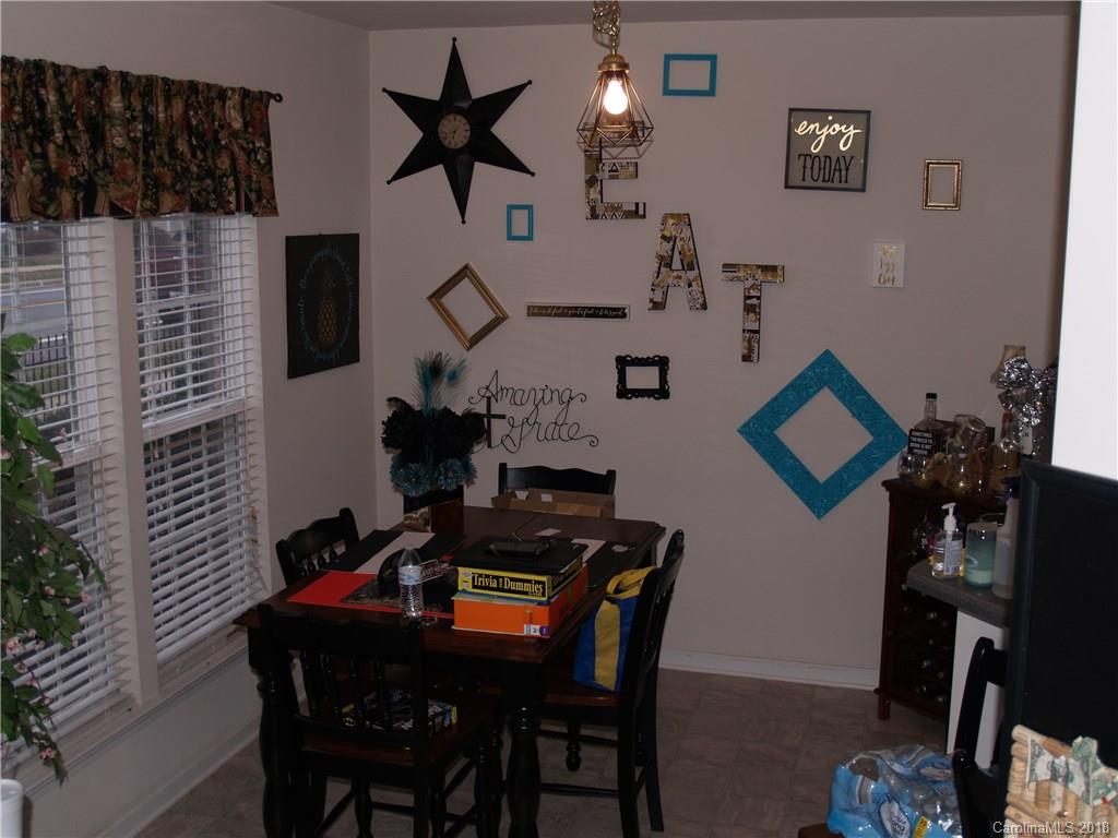 5040 Prosperity Ridge Road Charlotte, NC 28269 - Photo 3 of 19 Gallery Image 3