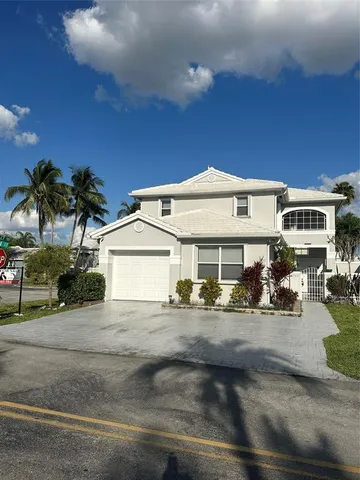 $735,000 | 4753 Southwest 154th Court, Miami, FL 33185