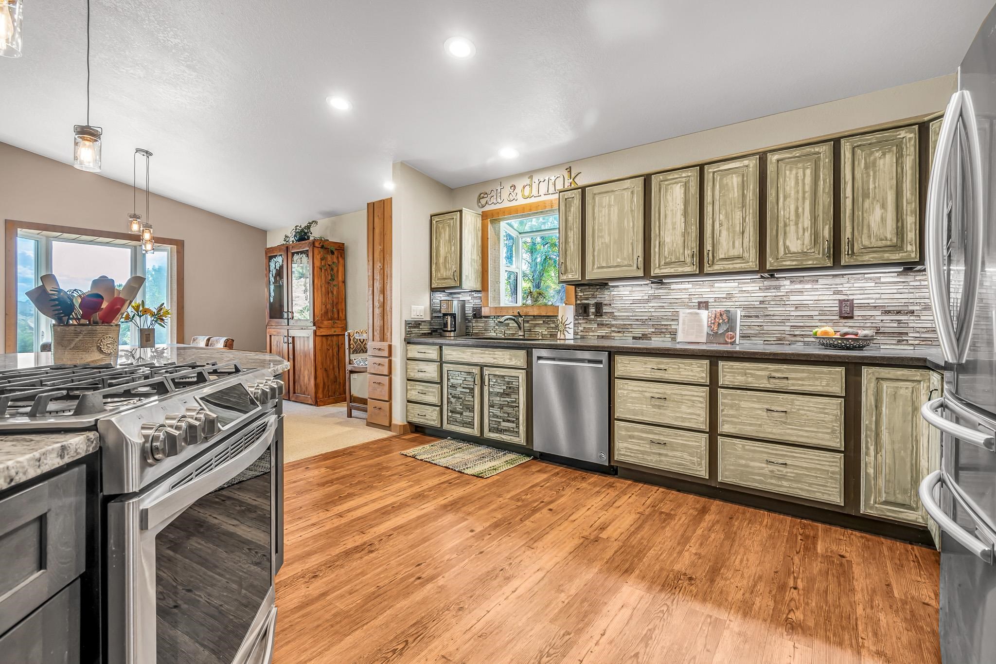 2374 Rana Road Grand Junction, CO 81507 - Photo 9 of 42 Gallery Image 9