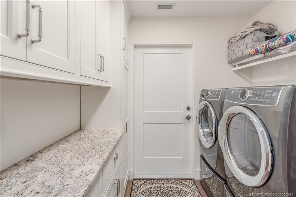 526 Southwest Rustic Circle Stuart, FL 34997 - Photo 22 of 31 Gallery Image 22