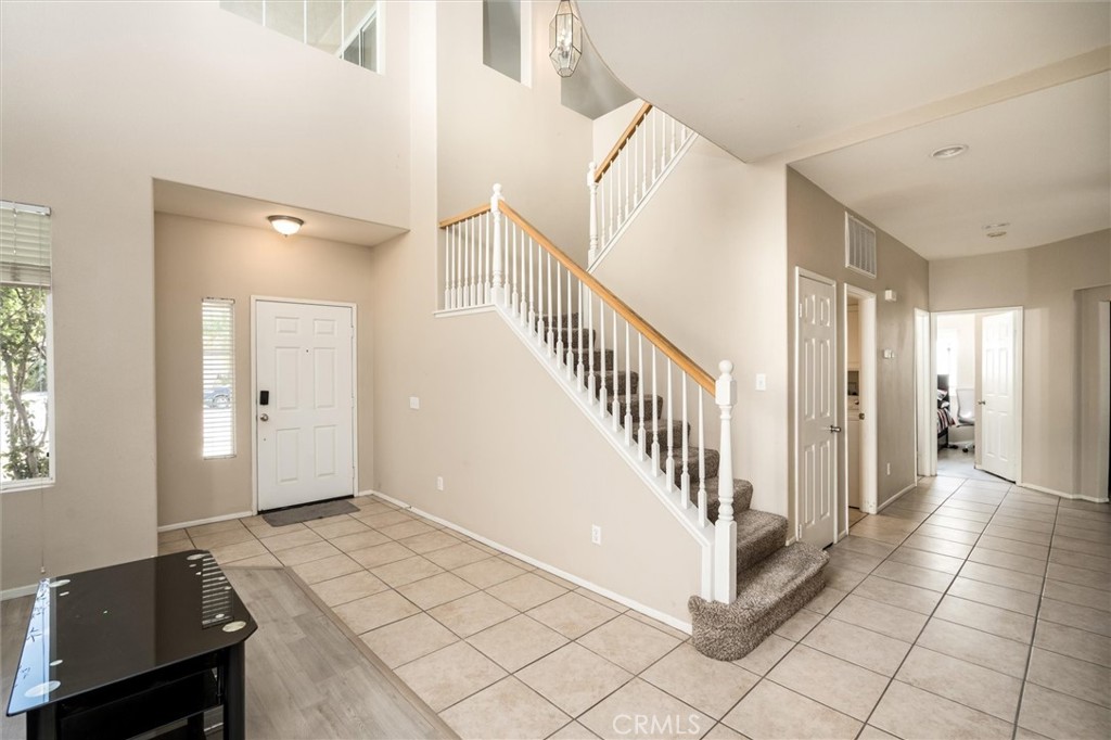 37867 Shady Maple Road Murrieta, CA 92563 - Photo 4 of 68 a view of a hallway with interior of the house