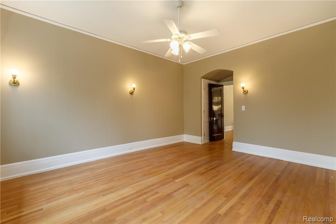285 Washington Road Grosse Pointe, MI 48230 - Photo 54 of 81 285-Washington---Interior-054.jpg