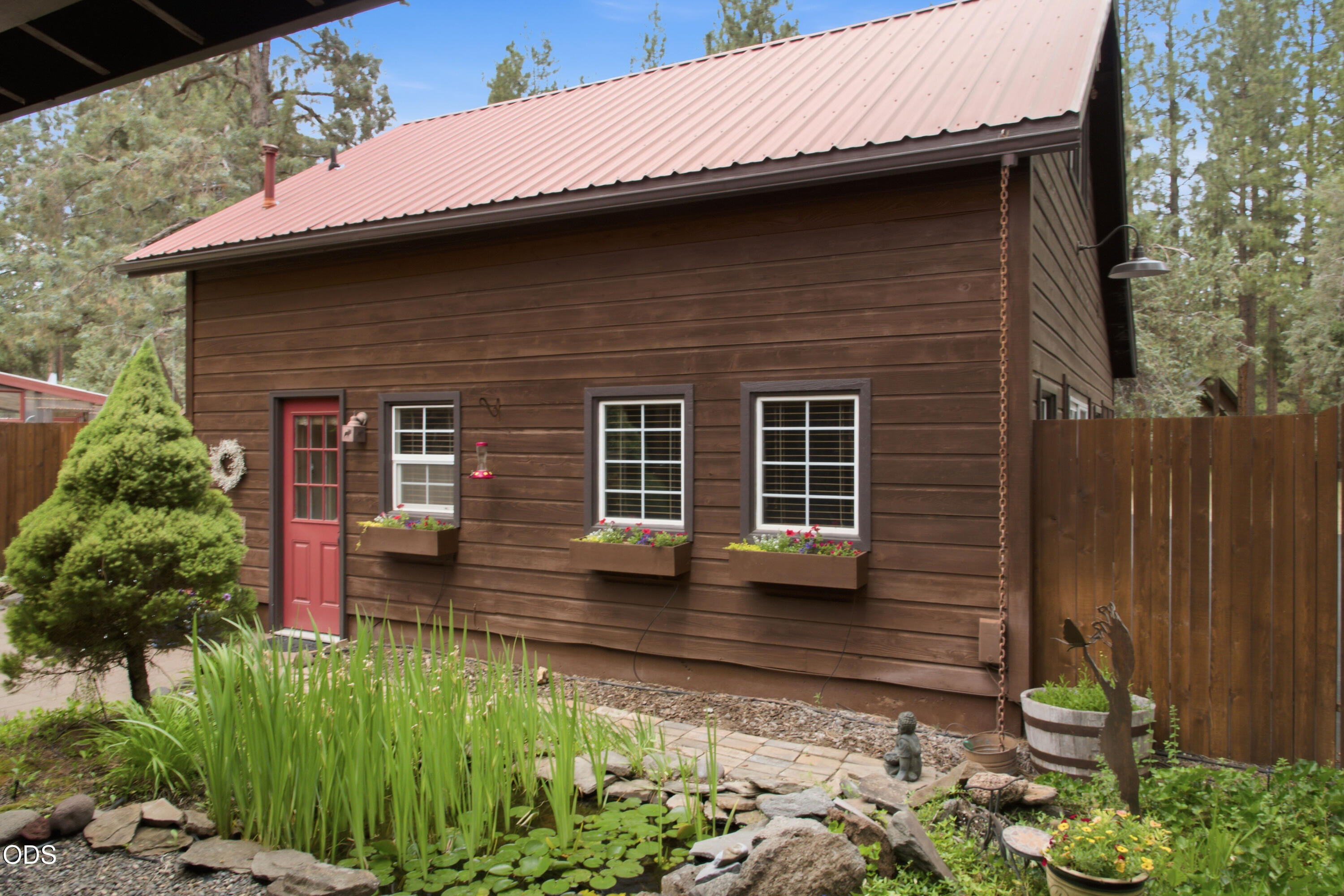 69741 Old Wagon Road Sisters, OR 97759 - Photo 37 of 56