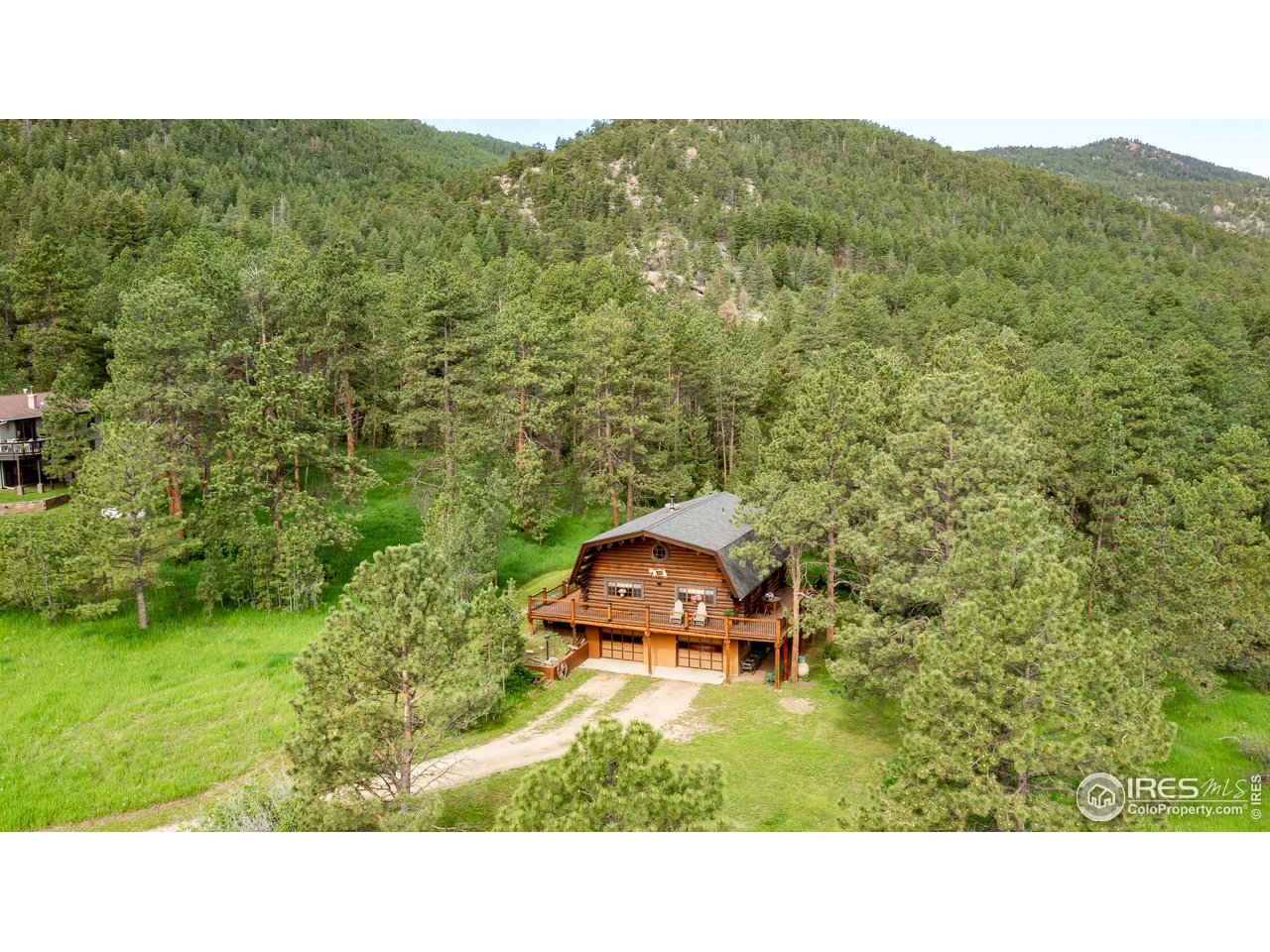 49 Moose Road Lyons, CO 80540 - Photo 17 of 40 a picture of a yard