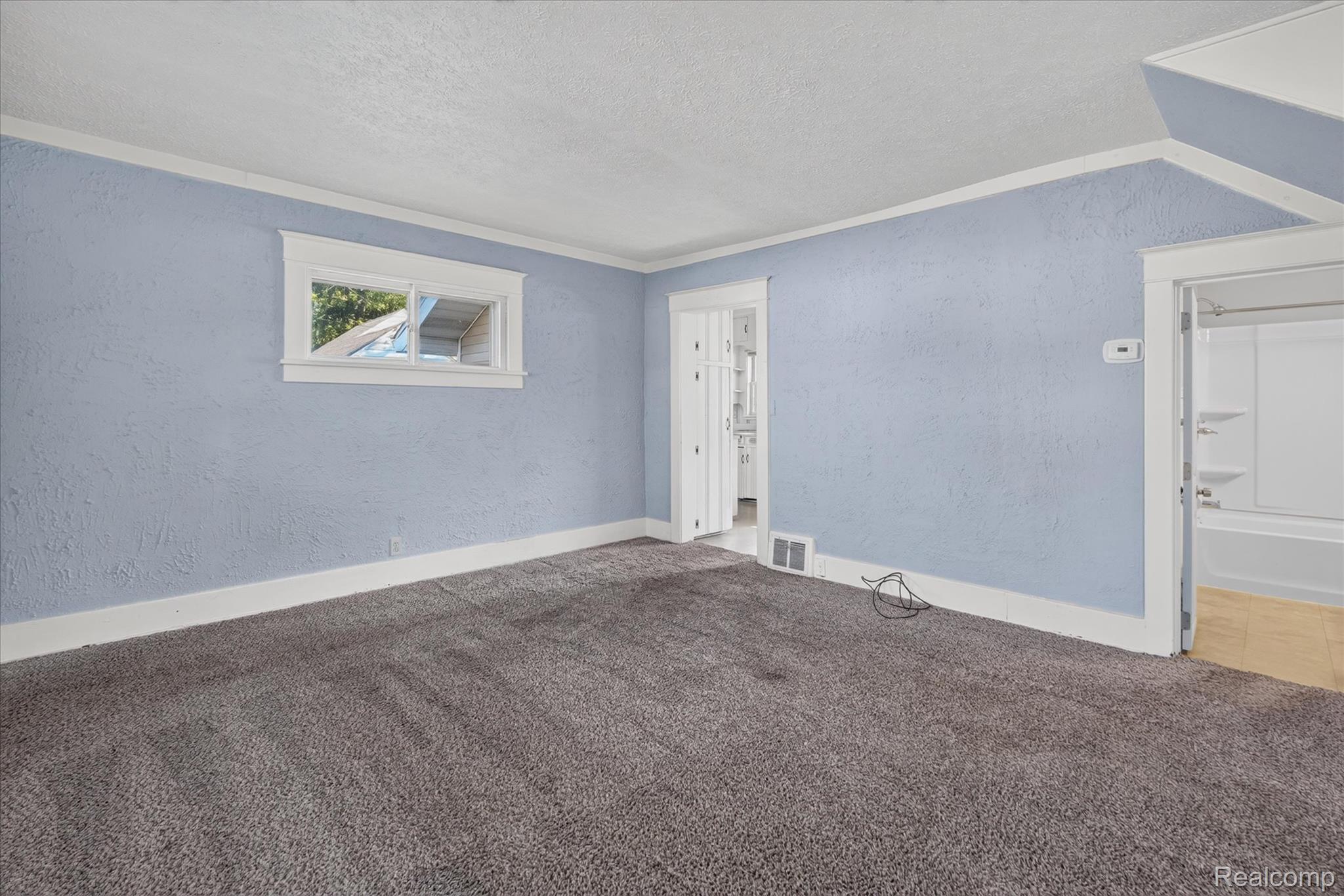 203 South Center Road Grand Blanc, MI 48439 - Photo 12 of 40 12-230-S-Center-Rd-Grand-Blanc-WindowStill.jpg
