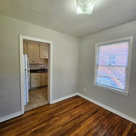 $995 | 124 South Franklin Boulevard, Tallahassee, FL 32301