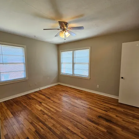 $995 | 124 South Franklin Boulevard, Tallahassee, FL 32301