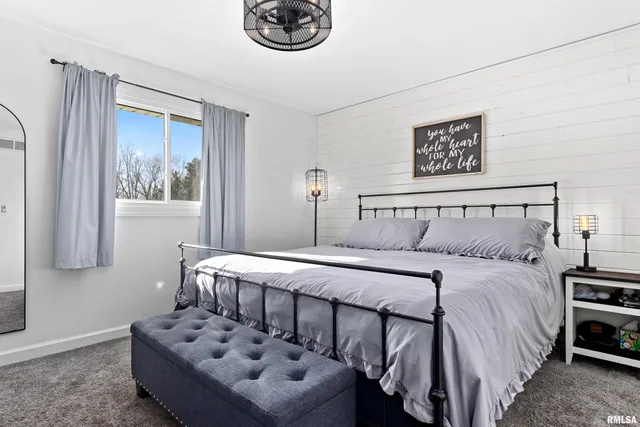 $244,900 | 113 Regal Lane, East Peoria, IL 61611