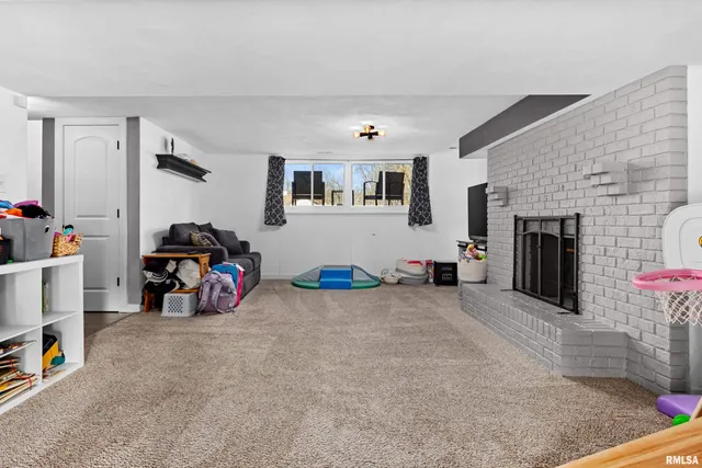 $244,900 | 113 Regal Lane, East Peoria, IL 61611