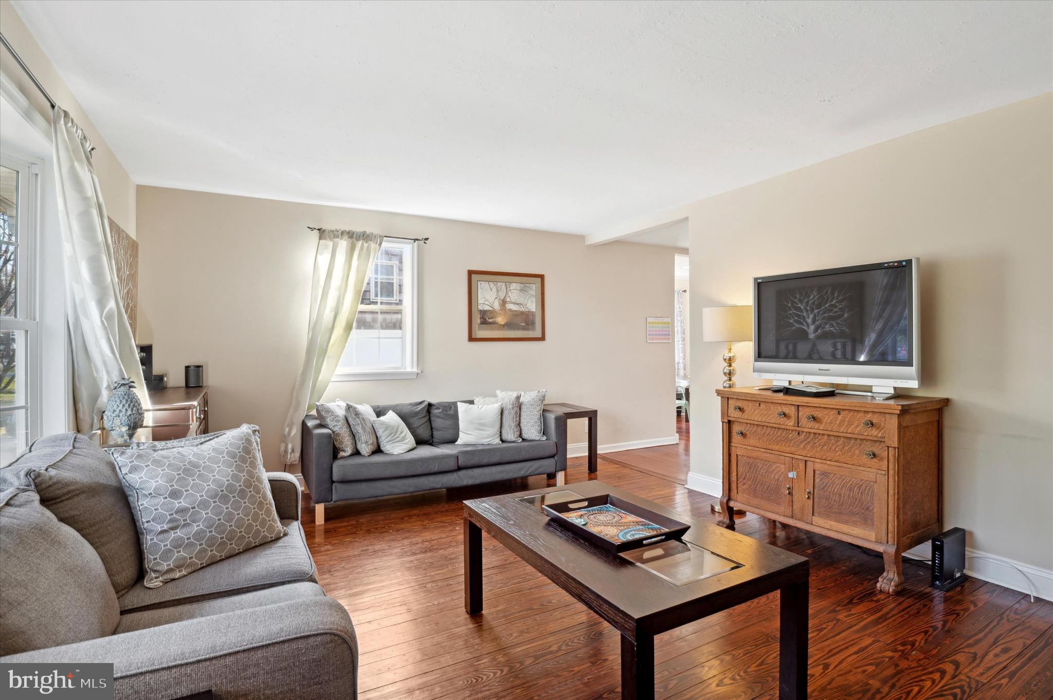 516 Sugartown Road Malvern, PA 19355 - Photo 4 of 16