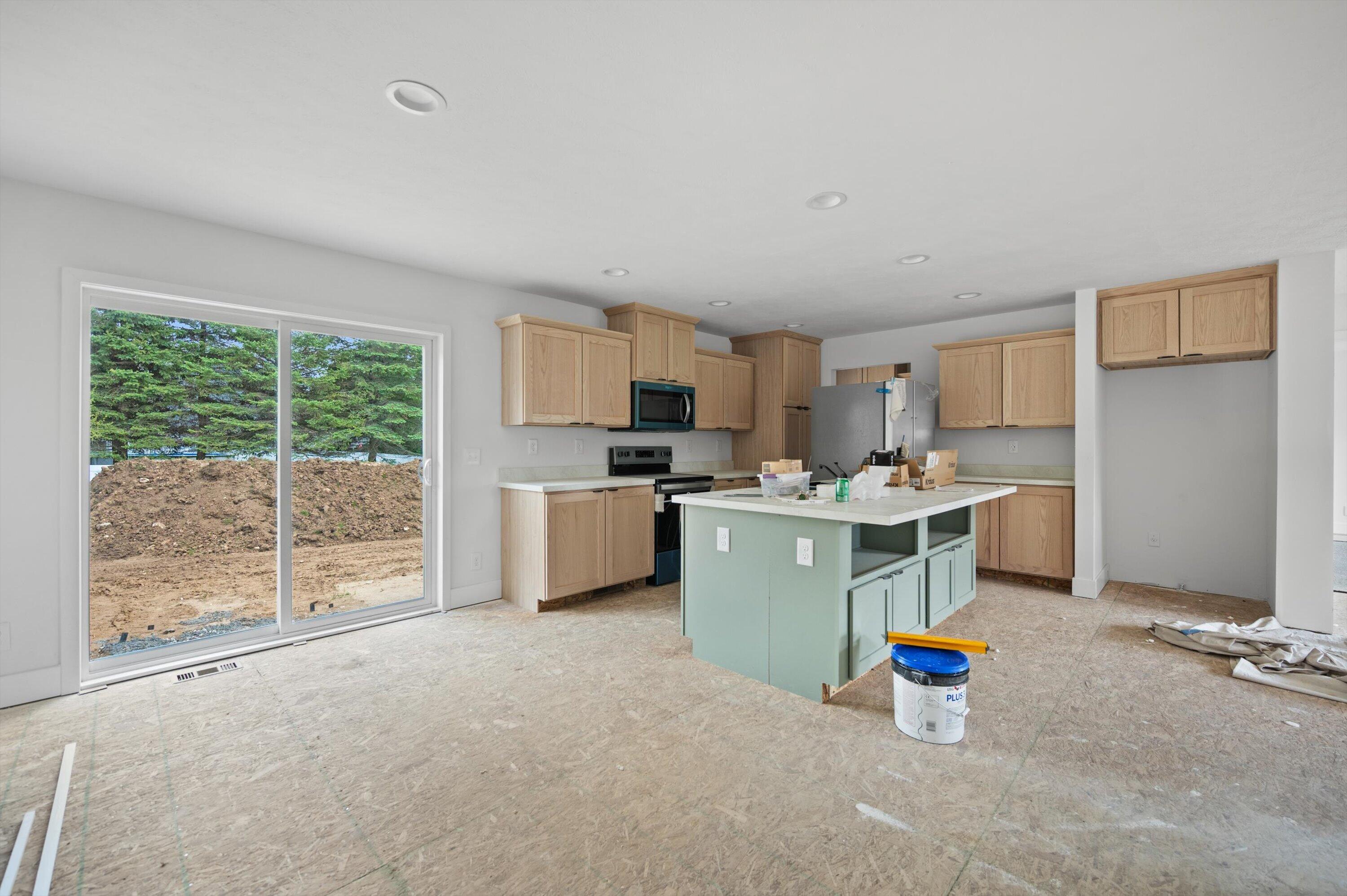 6910 Shady Lane Road Newburg, WI 53090 - Photo 3 of 27 Kitchen & Dining