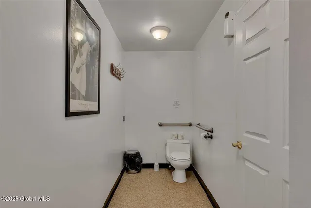 $500,000 | 8905 Ny Highway, Averill Park, NY 12018