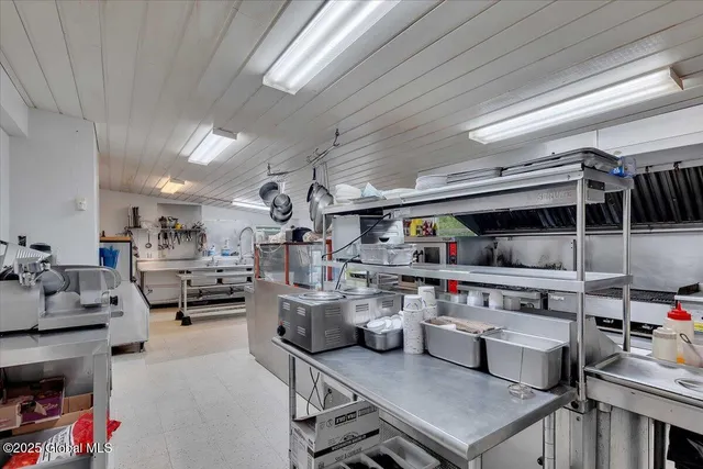 $500,000 | 8905 Ny Highway, Averill Park, NY 12018