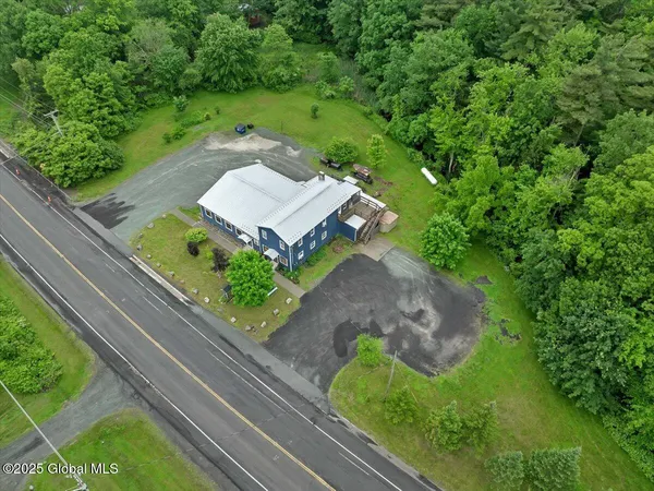 $500,000 | 8905 Ny Highway, Averill Park, NY 12018
