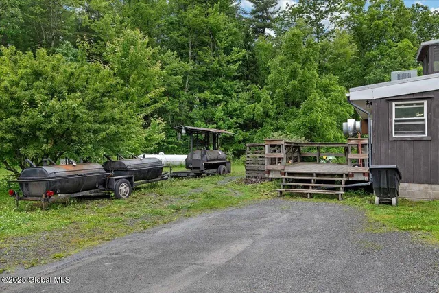 $500,000 | 8905 Ny Highway, Averill Park, NY 12018