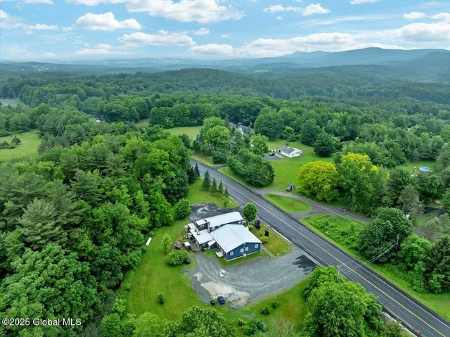 $500,000 | 8905 Ny Highway, Averill Park, NY 12018