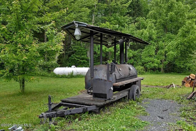 $500,000 | 8905 Ny Highway, Averill Park, NY 12018