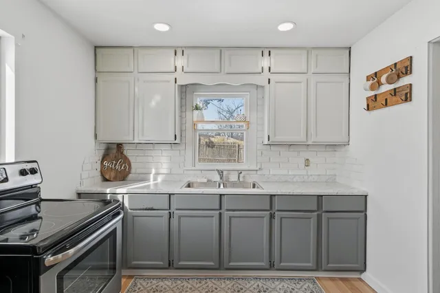 $184,900 | 1317 Clark Street, Janesville, WI 53545