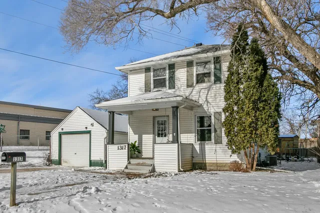 $184,900 | 1317 Clark Street, Janesville, WI 53545