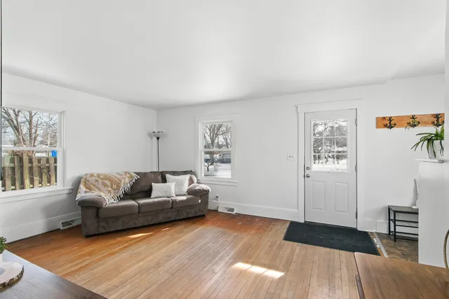 $184,900 | 1317 Clark Street, Janesville, WI 53545