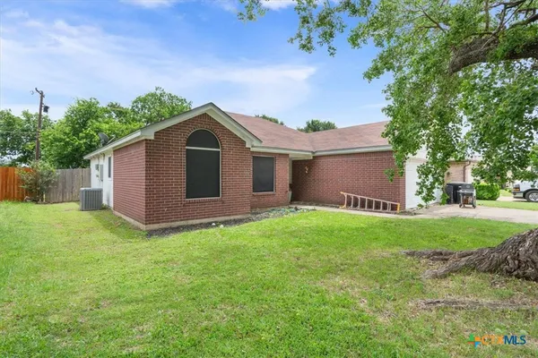 $219,900 | 129 Meadowbrook Drive, Temple, TX 76502