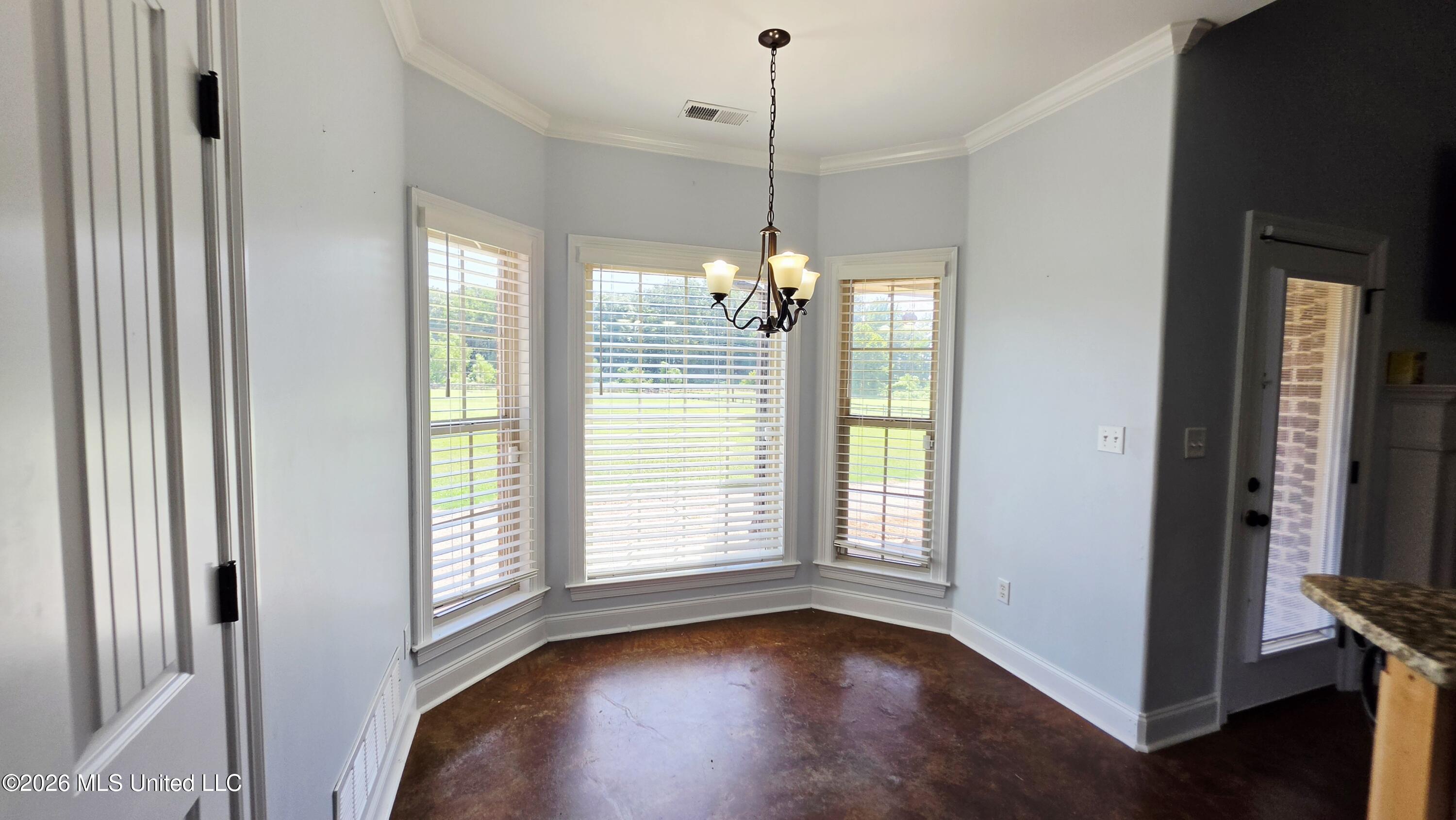 9567 Holly Springs Road Hernando, MS 38632 - Photo 11 of 34 20260818_141532