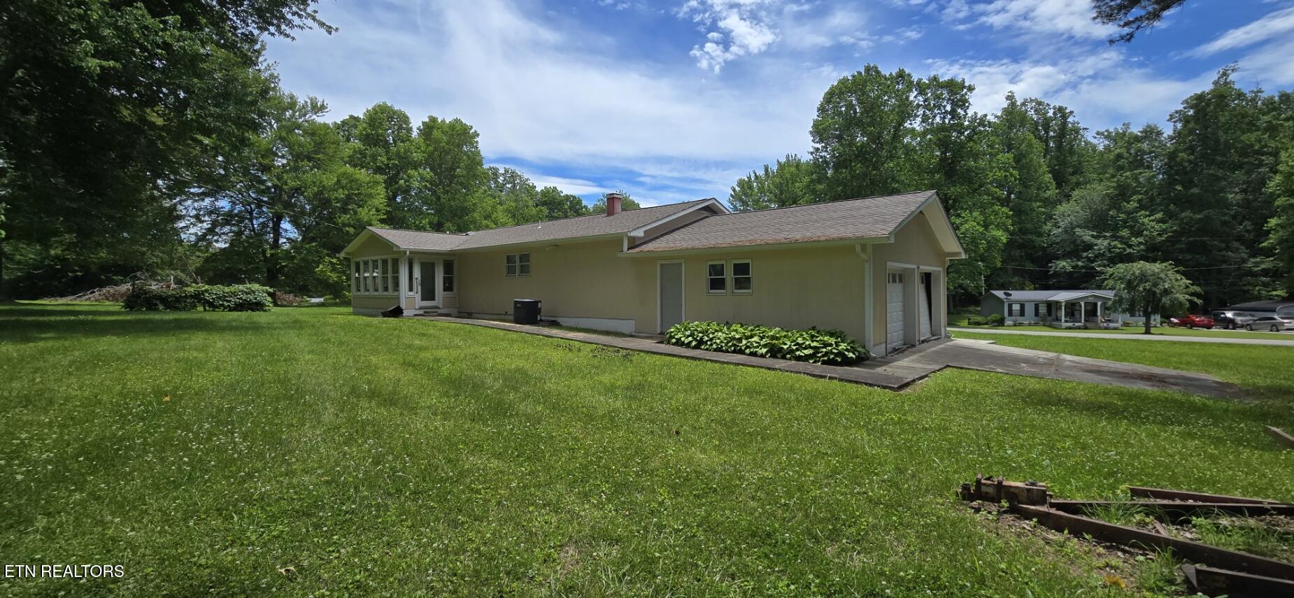 196 Shady Lane Oneida, TN 37841 - Photo 3 of 16 20260612_134052
