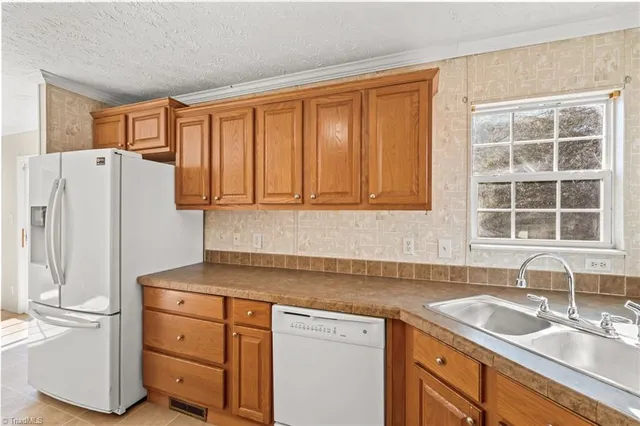 $225,000 | 7182 State Highway 49, Liberty, NC 27298