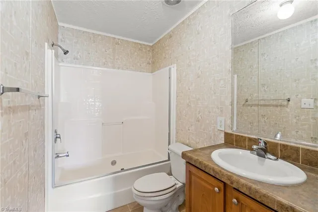 $225,000 | 7182 State Highway 49, Liberty, NC 27298