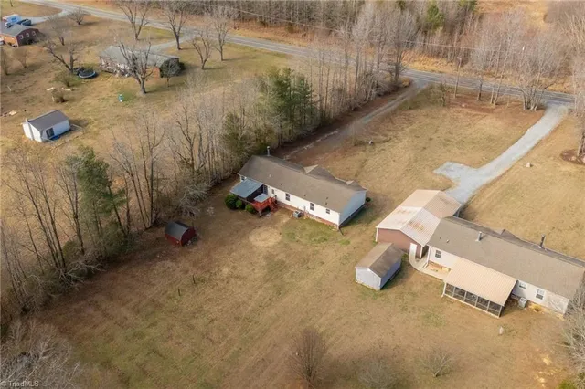 $225,000 | 7182 State Highway 49, Liberty, NC 27298