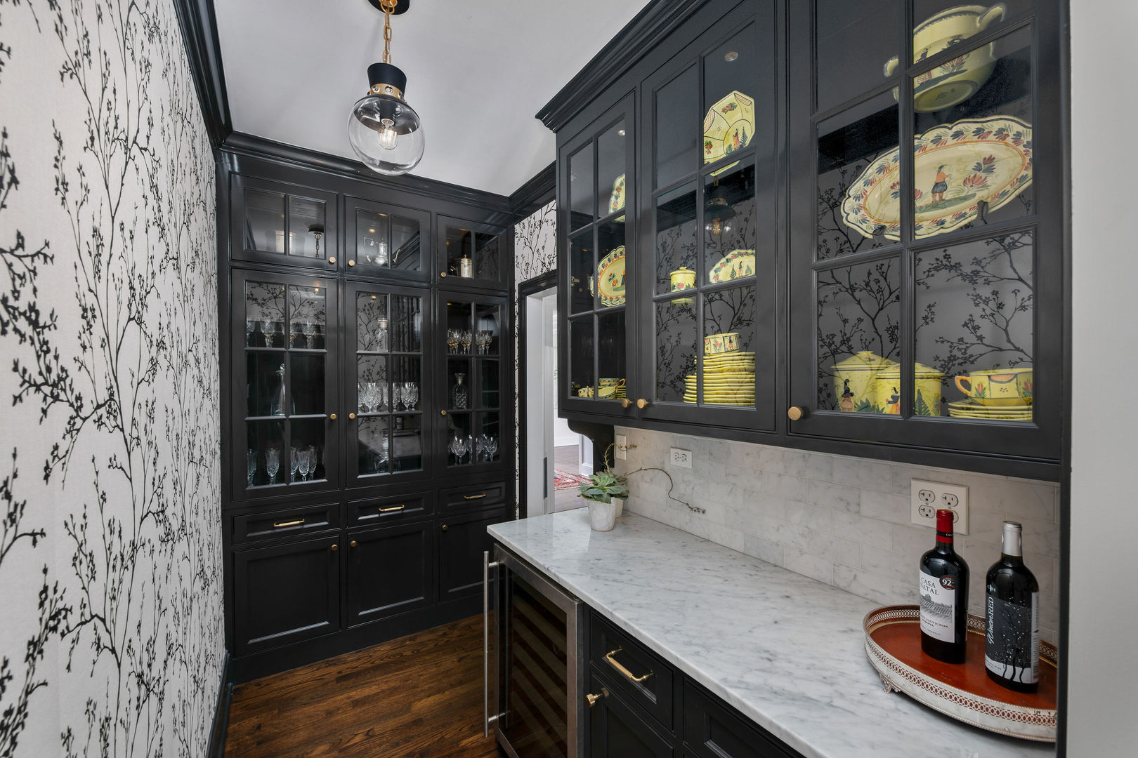 310 Maple Row Northfield, IL 60093 - Photo 13 of 39 Gallery Image 13