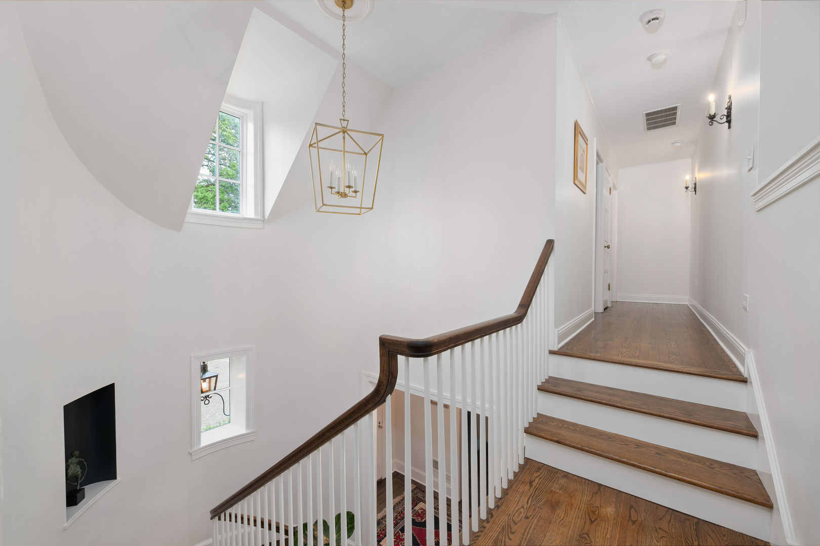 310 Maple Row Northfield, IL 60093 - Photo 16 of 39 Gallery Image 16
