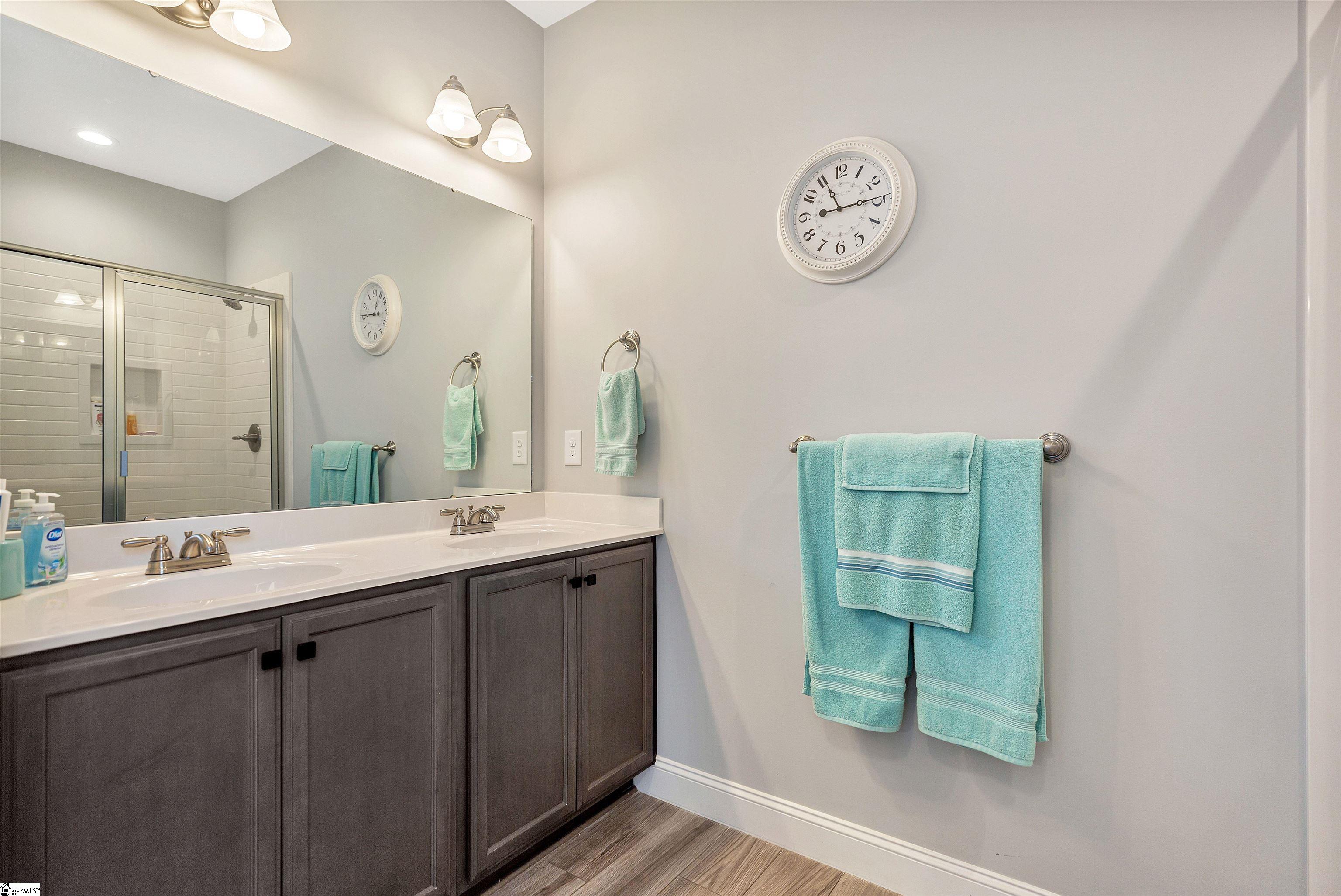 160 Inlet Pointe Drive Anderson, SC 29625 - Photo 16 of 42