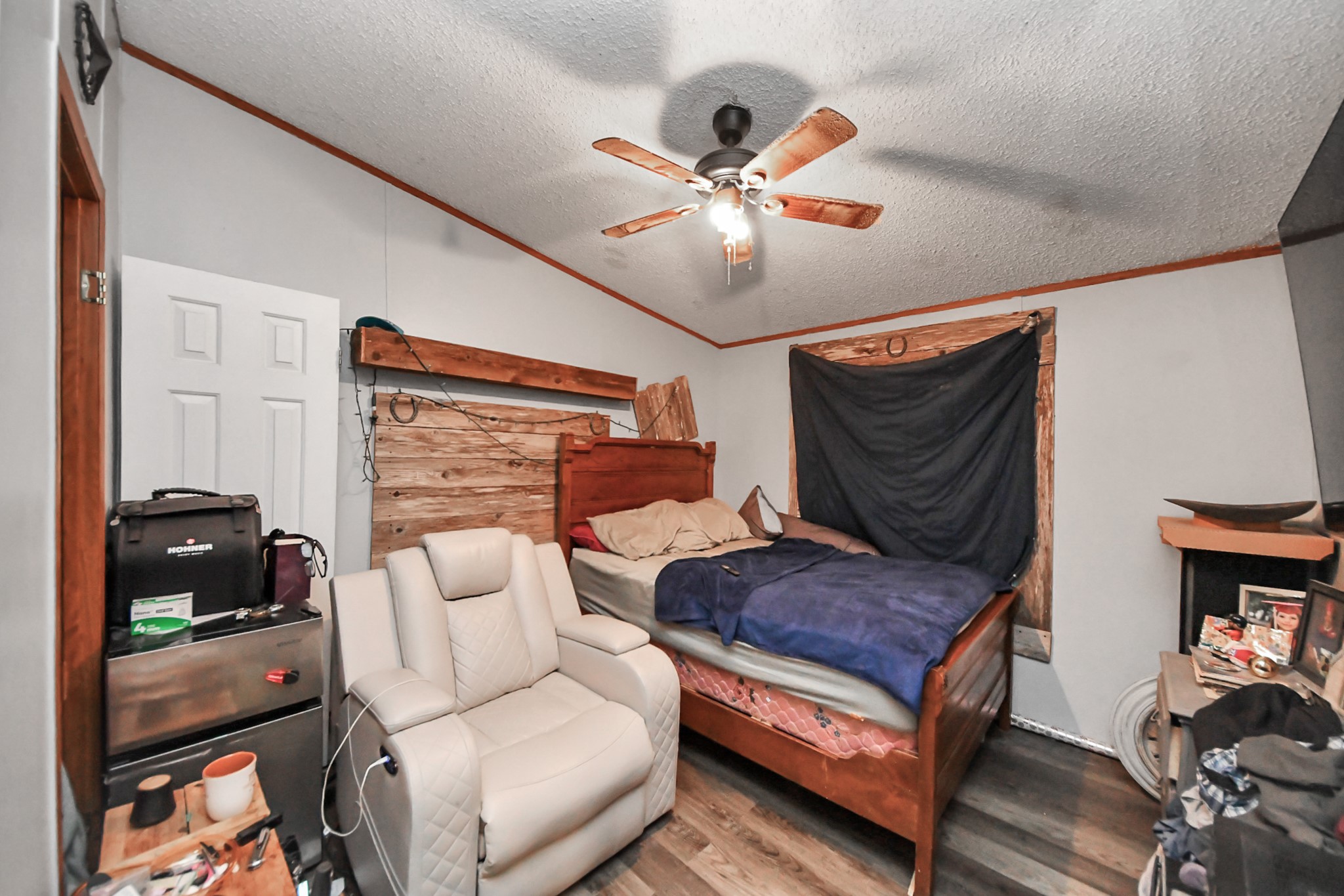 15713 Hinkel Road Cat Spring, TX 78933 - Photo 14 of 32 Gallery Image 14