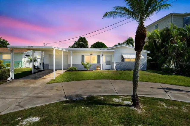 $375,000 | 13538 Leslie Drive, Hudson, FL 34667