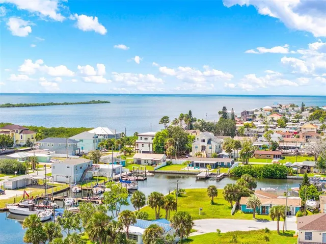 $375,000 | 13538 Leslie Drive, Hudson, FL 34667